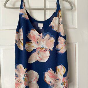 Navy floral flowy v neck tank top size small